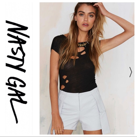 💕SALE💕 NWT Nasty Gal Leather Nightwalker Origami Layered Shorts - Picture 2 of 13